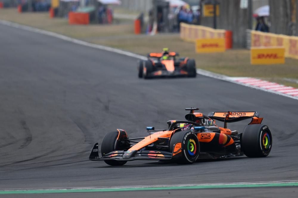 墨尔本城官方：莱基接受右髋关节手术，预计缺席三个月