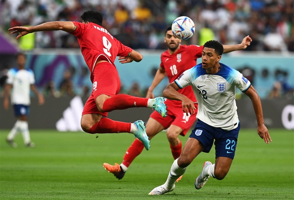 山东U20主帅韩鹏：跟球迷说声抱歉；前场没人，确实是尽力了